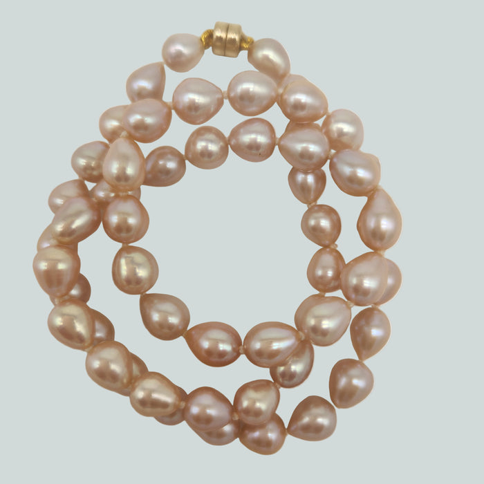 PETITE PINK FRESHWATER PEARL NECKLACE