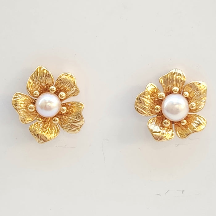 FLOWER & PEARL STUDS