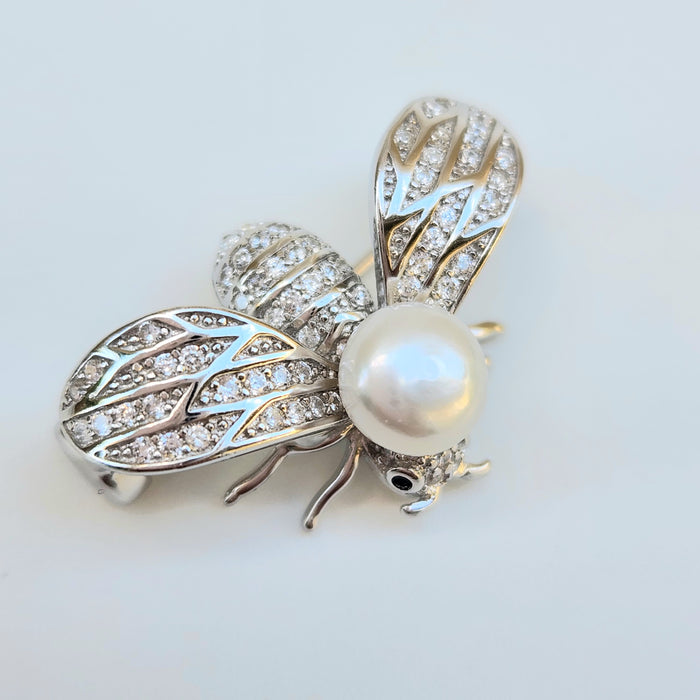 BEE BROOCH