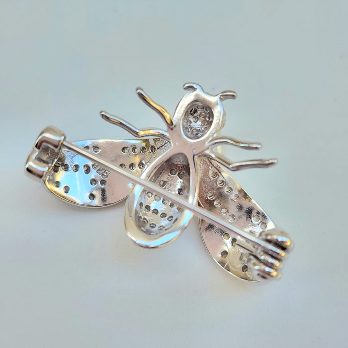 BEE BROOCH