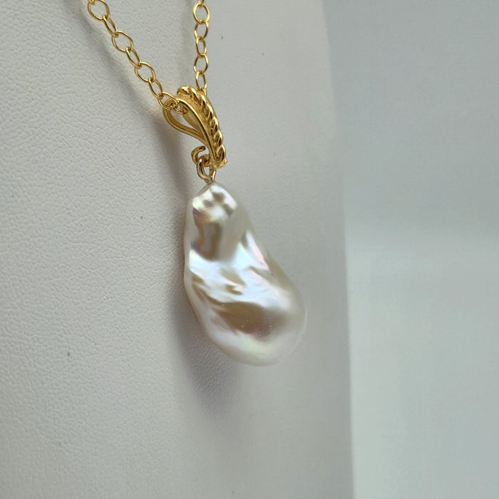 LARGE BAROQUE PEARL PENDANT