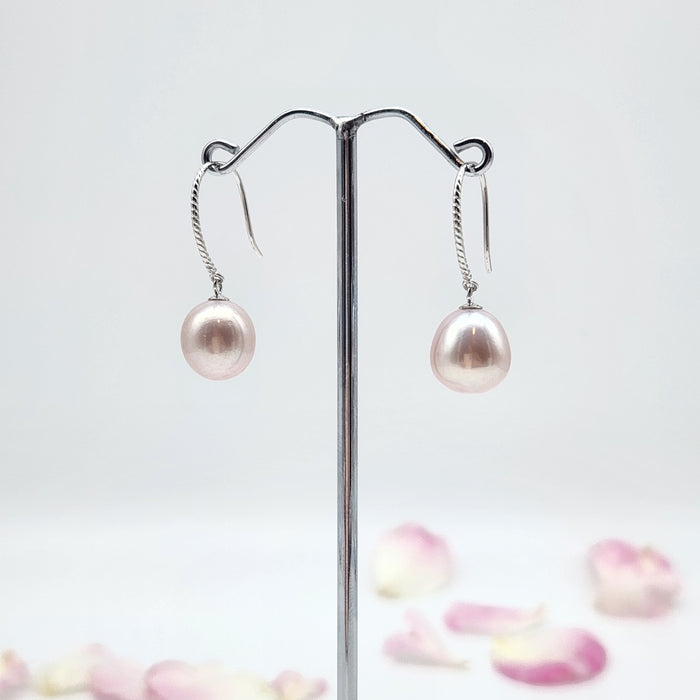 STERLING SILVER HOOKS WITH LILAC PEARLS