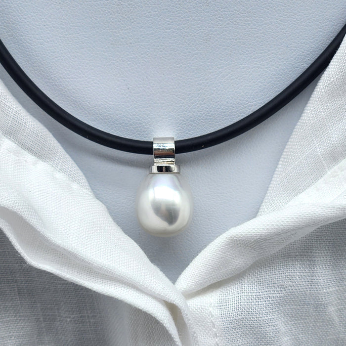 AUSTRALIAN SOUTH SEA PEARL PENDANT