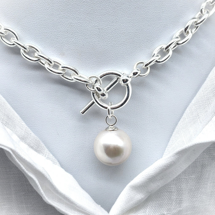 STERLING SILVER SHACKLE CHAIN LINK NECKLACE WITH LARGE ROUND FRESHWATER PEARL