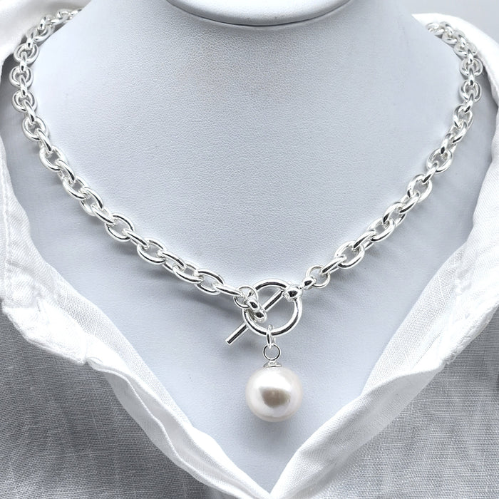 STERLING SILVER SHACKLE CHAIN LINK NECKLACE WITH LARGE ROUND FRESHWATER PEARL