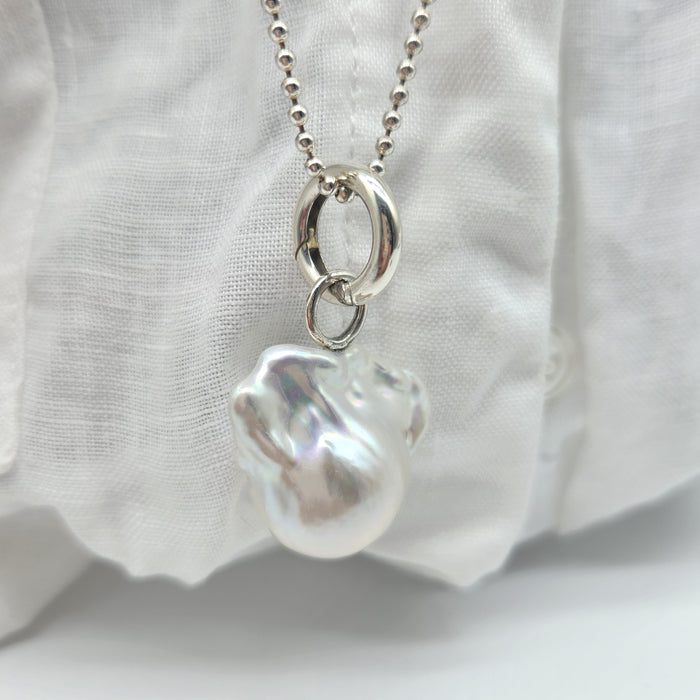 LARGE BAROQUE FRESHWATER PEARL PENDANT