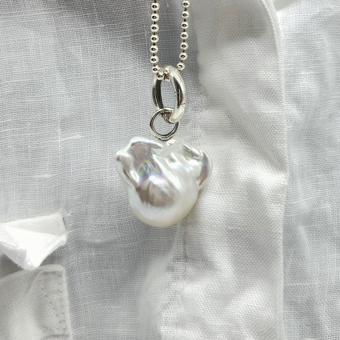 LARGE BAROQUE FRESHWATER PEARL PENDANT