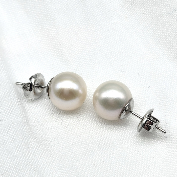 10mm ROUND PEARL STUD EARRINGS