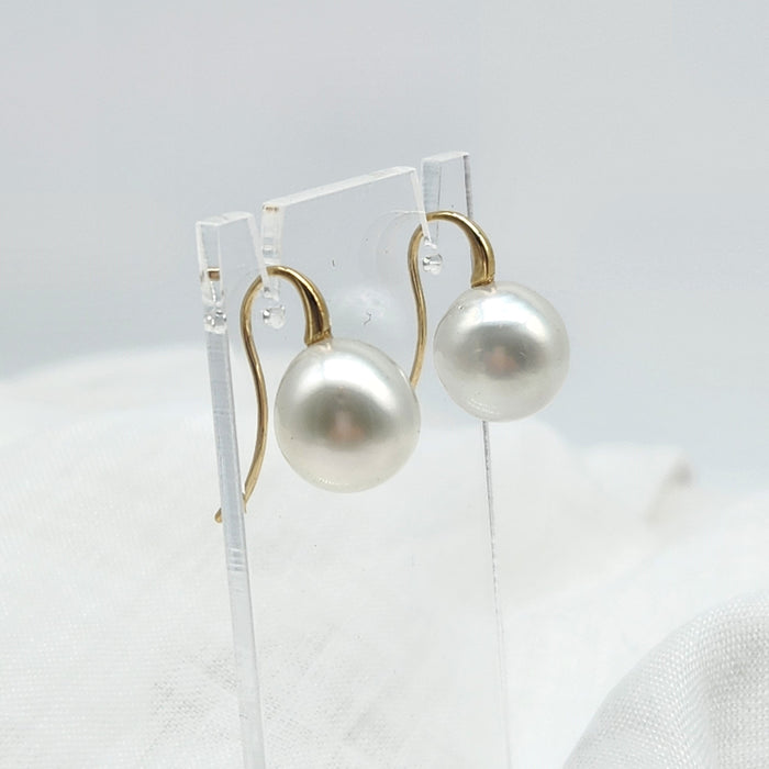 AUSTRALIAN SOUTH SEA PEARL HOOKS, 14ct YELLOW GOLD