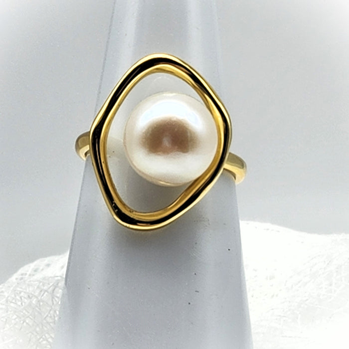 ORGANIC PEARL RING